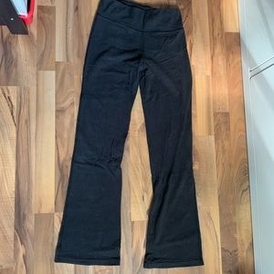 High-waist yoga pants